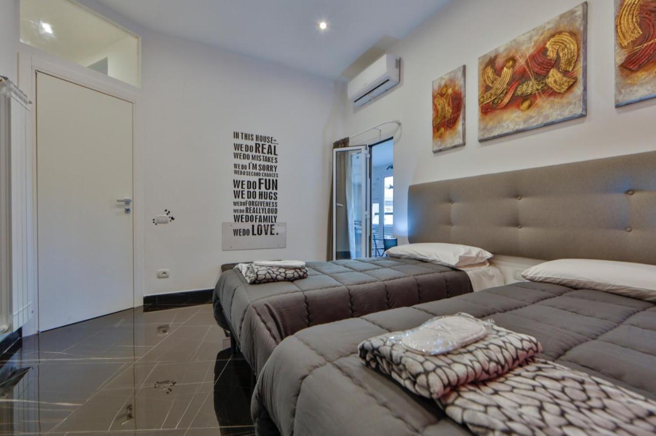 Residenza Napoli Centrale Exterior foto